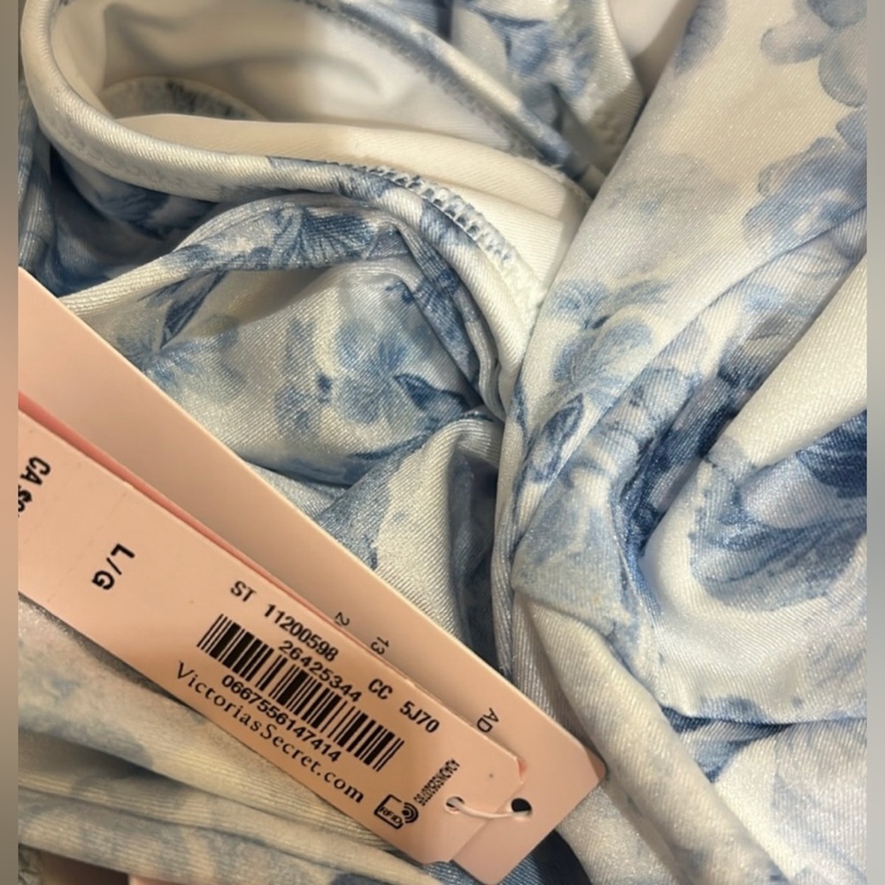 Victoria's Secret Bow One Shoulder One Piece NWT White and Blue Floral - Picture 6 of 6